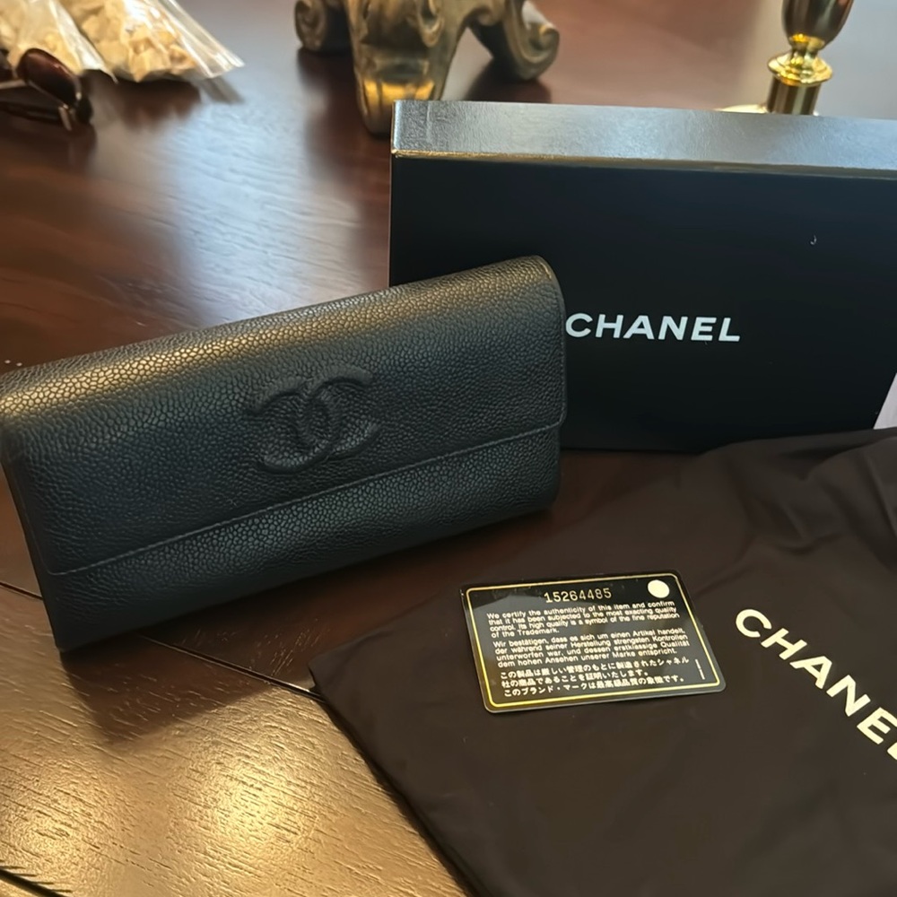 Chanel Caviar CC Large Flap Wallet in Black